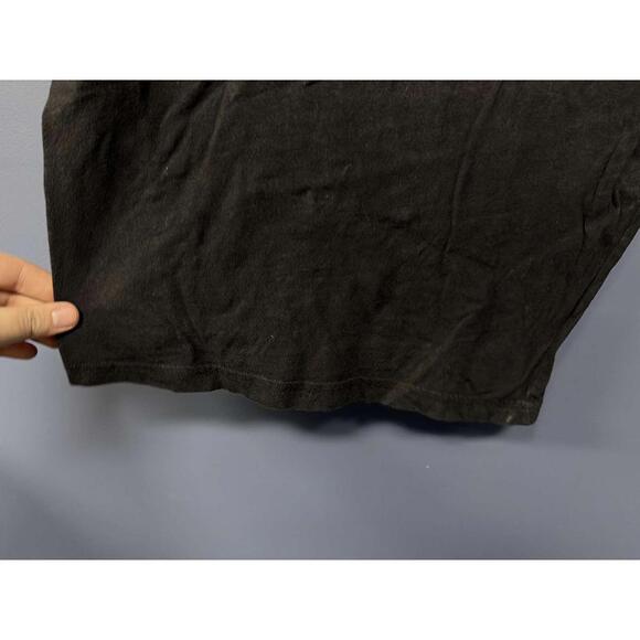 Guess Los Angeles Camo Triangle Logo T-Shirt Black Gold Size M - Picture 6 of 6